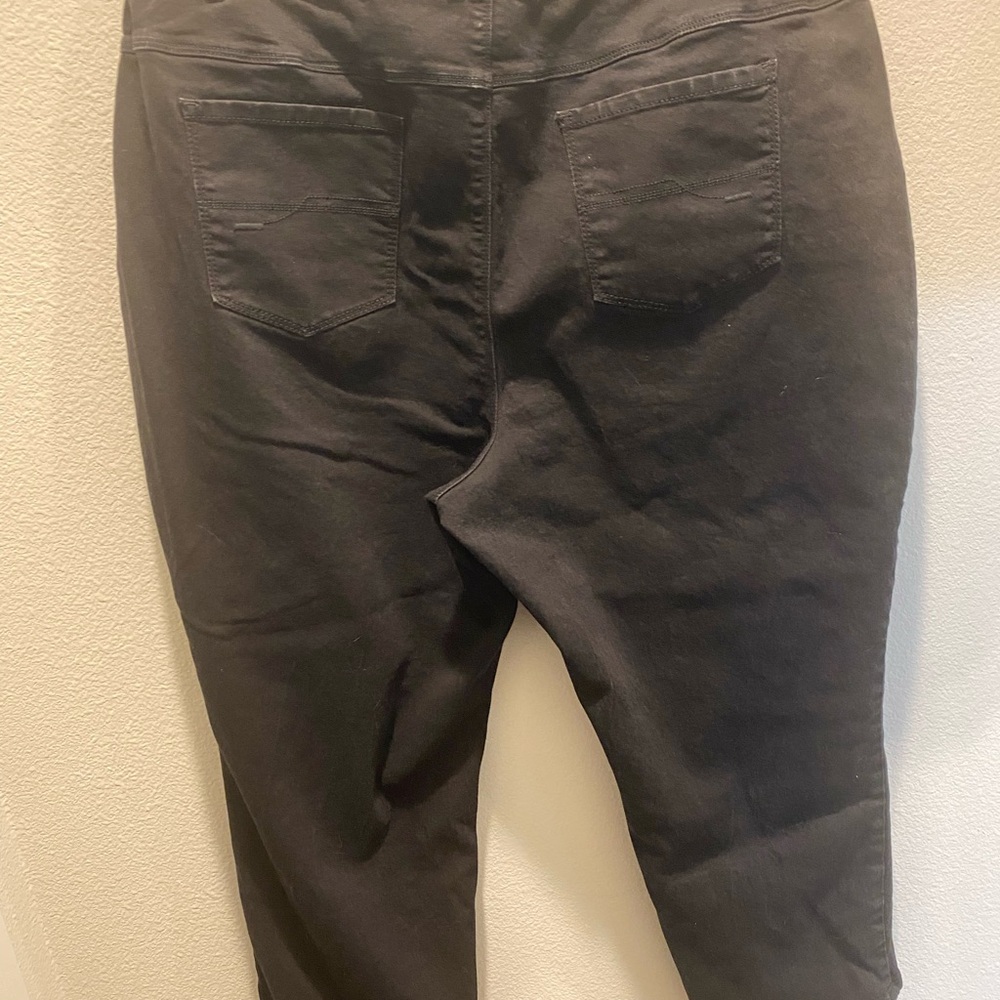 Women's Petite Plus Black Jeans - Picture 2 of 5